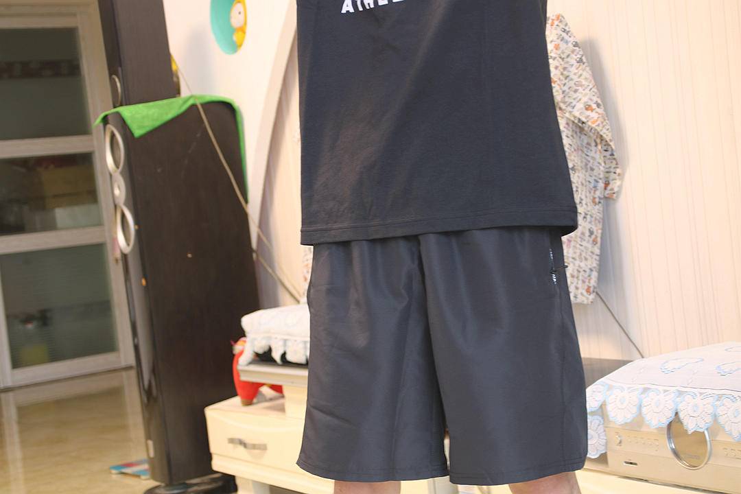 夏天男款穿什么短裤好看,潮流穿搭运动短裤男五分