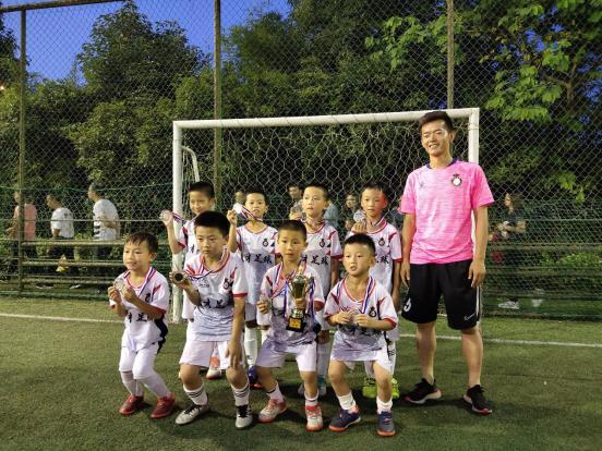 奔跑吧少年体育联赛,奔跑吧少年足球比赛火热开赛