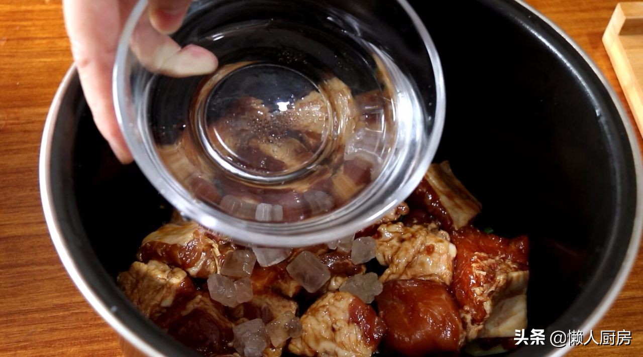 电饭锅糖醋排骨的家常做法,不用油糖醋排骨的做法步骤