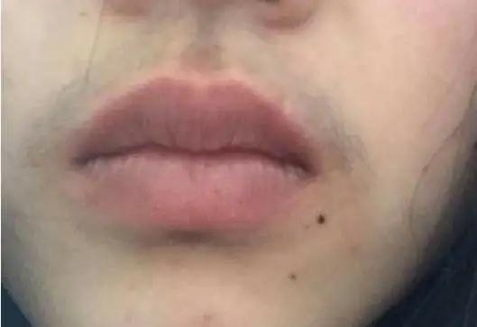 看你的小胡子这么可爱，一定是个男孩纸