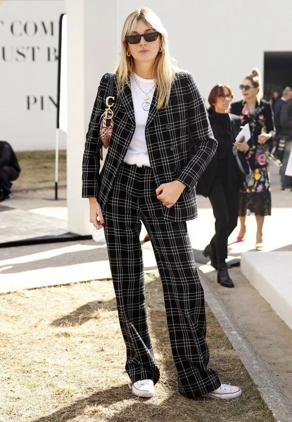 圣罗兰包包腋下包,lv包包腋下包新款