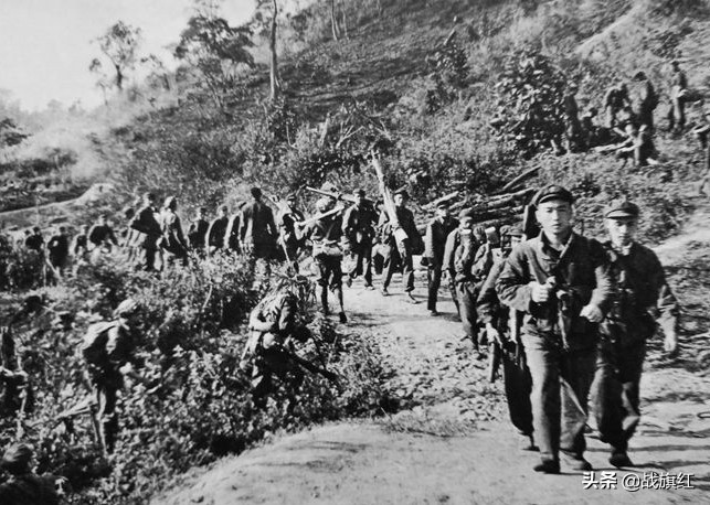 对越反击出征敬酒,对越反击参战老兵开车