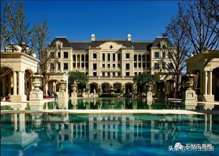 瓷砖一直靠模仿天然石材抢占市场，然而，石材从未被超越