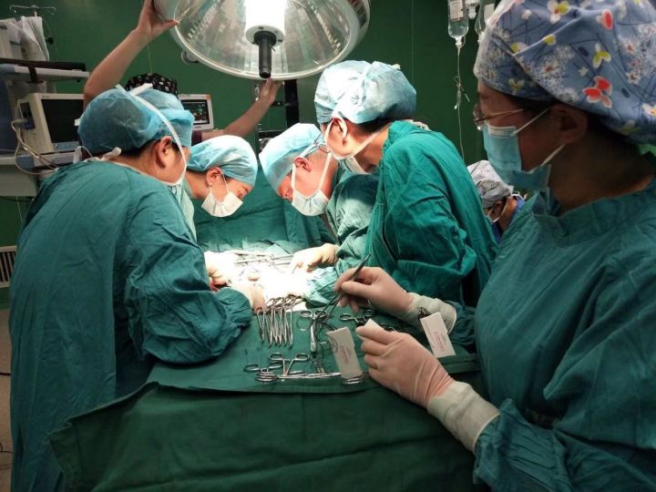 医者仁心牢记使命不忘初心,医者仁心不负使命砥砺前行