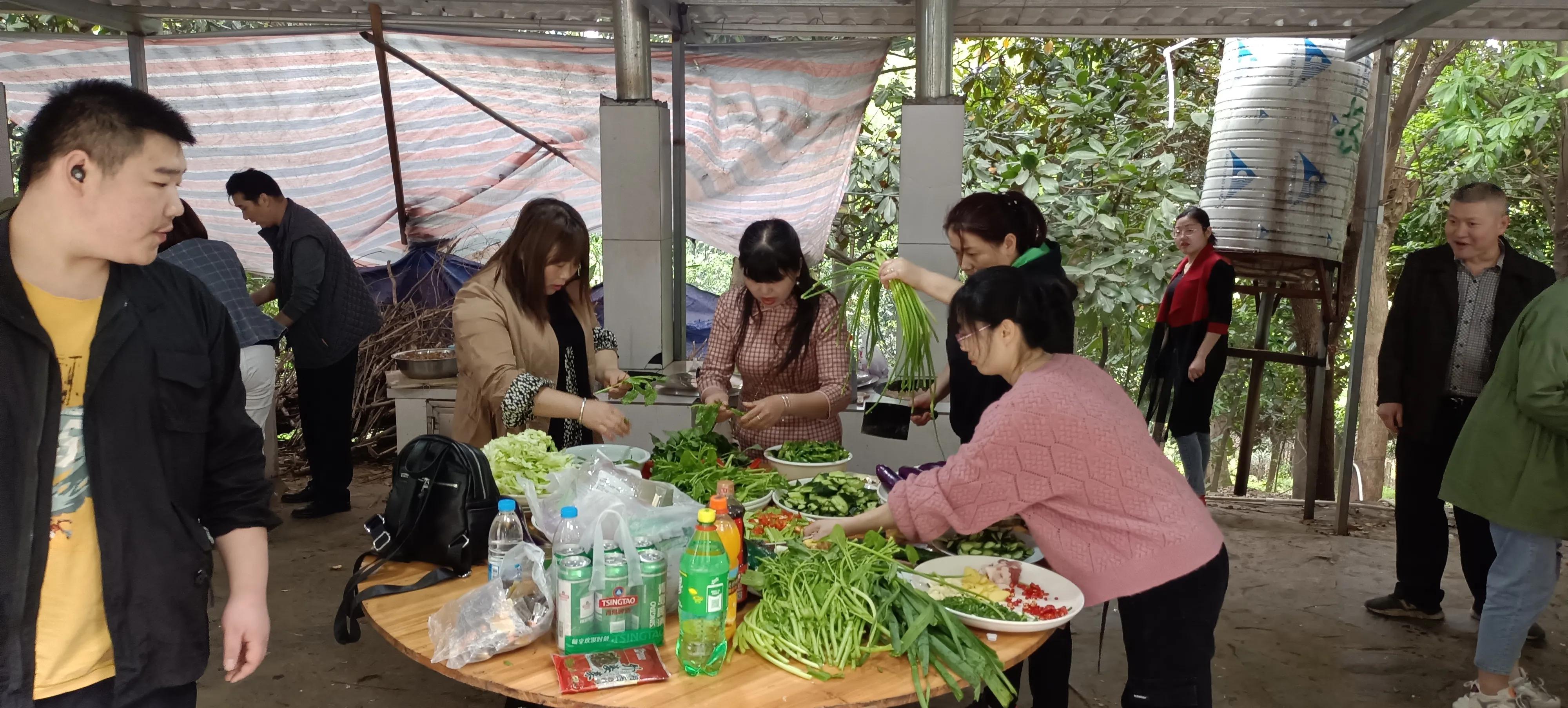 加强团队协作增强团队凝聚力,增强员工凝聚力团队协作的活动