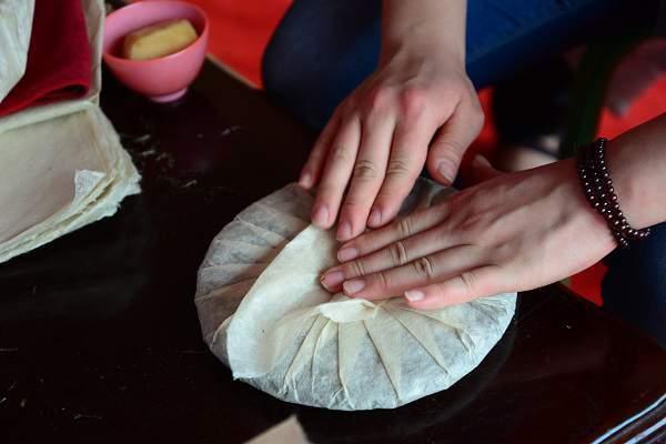 普洱茶紧压技术有哪些特点,普洱茶生茶紧压茶好坏之分