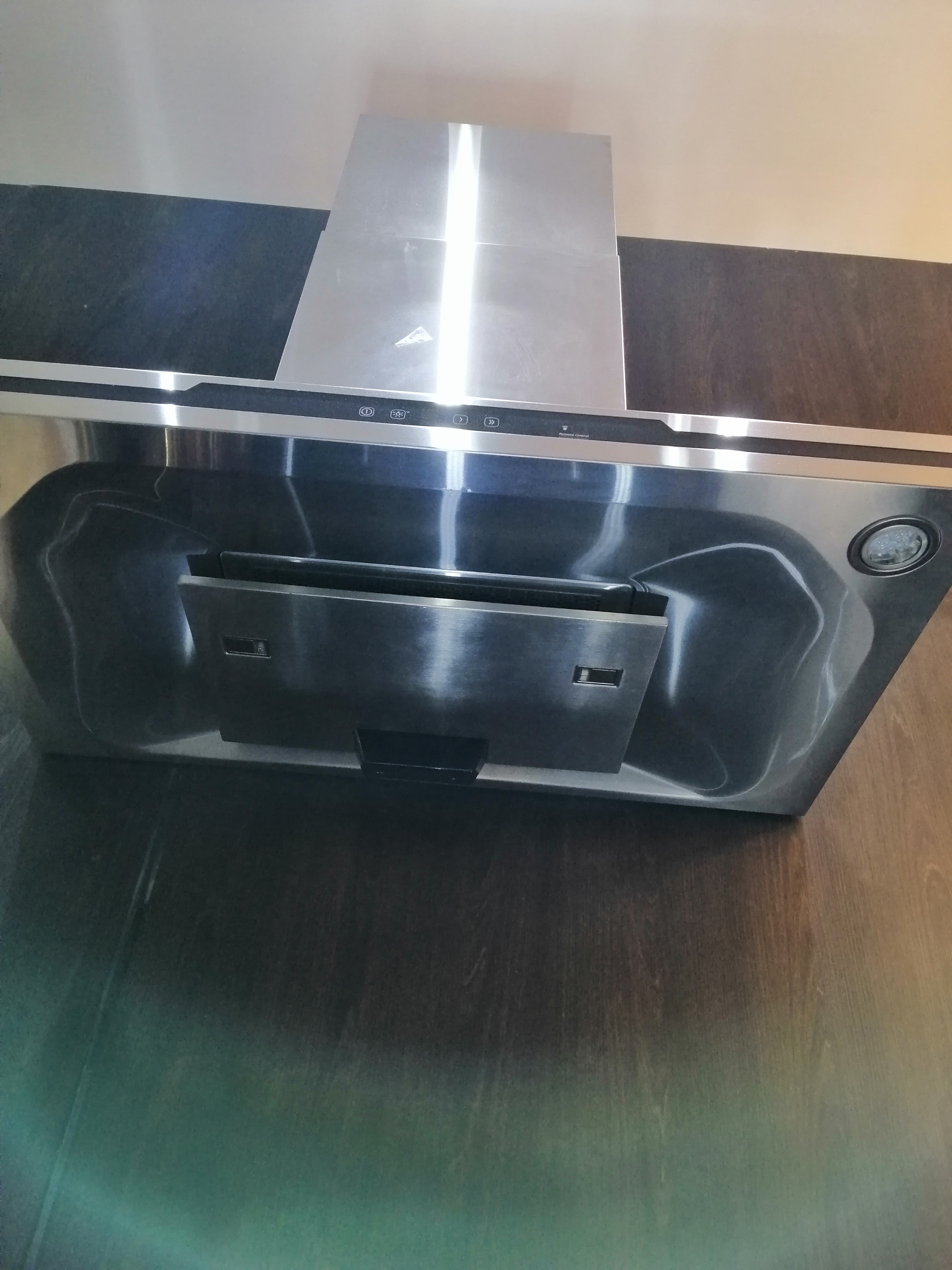 怎么清洁抽油烟机小妙招,抽油烟机脏了用什么清洗方便