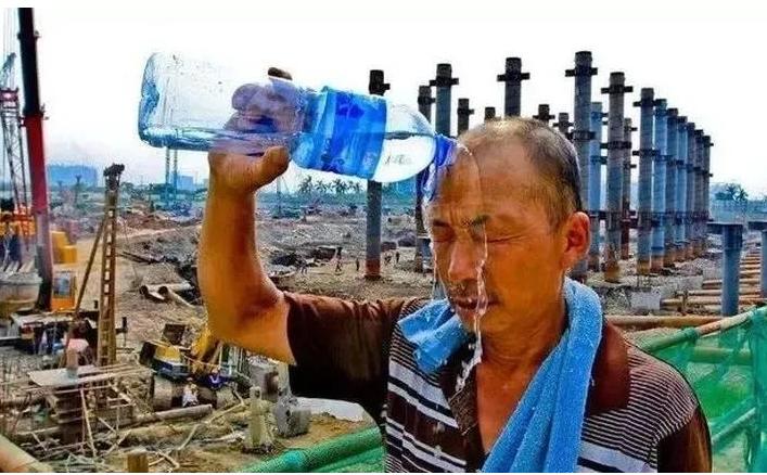 大型监控系统安装费用多少钱,小区一套监控系统多少钱安装