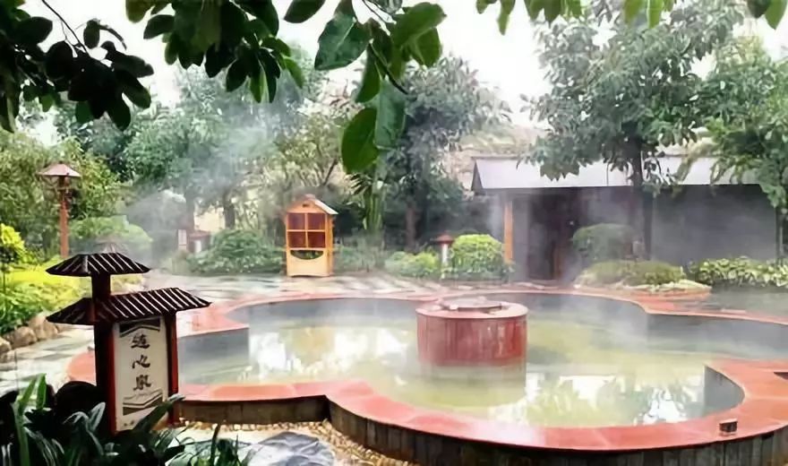 天气渐凉来泡温泉,天气渐凉适合泡温泉