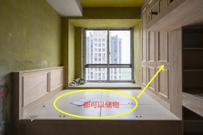 花8千块叫木工做上下床，还是第一次见这种床，连衣柜书桌都有了