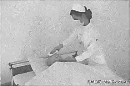 护理老年人清洁口腔,老年人身体清洗护理