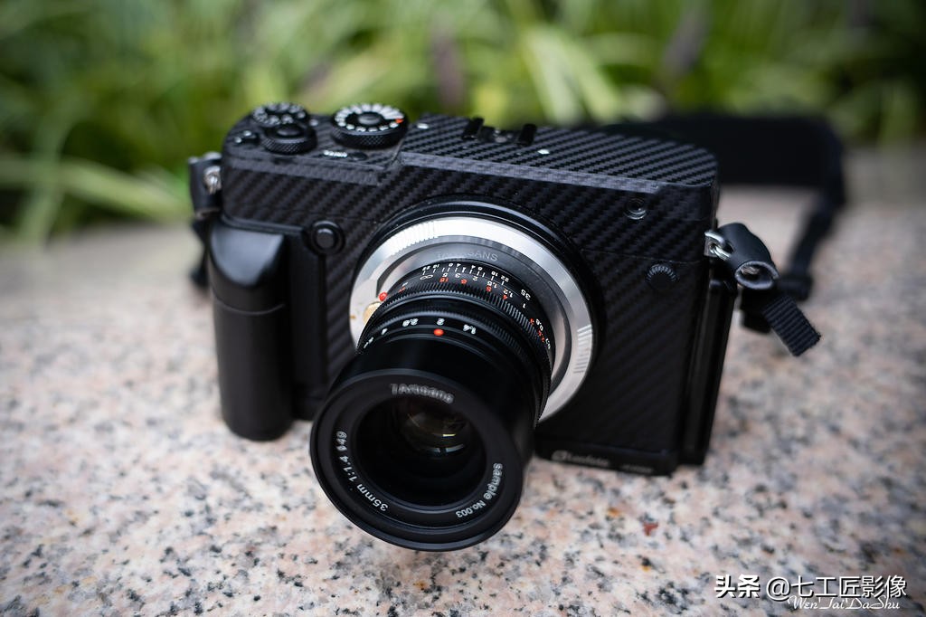 永诺50mmf1.8和七工匠35mmf1.4,七工匠人文镜头
