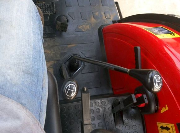 东风二手拖拉机1404,东风1404拖拉机四驱在哪里