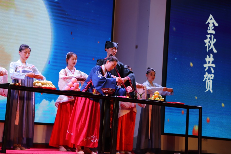 国庆中秋景区免费打折时间,中秋节10余景区40余项活动等你来