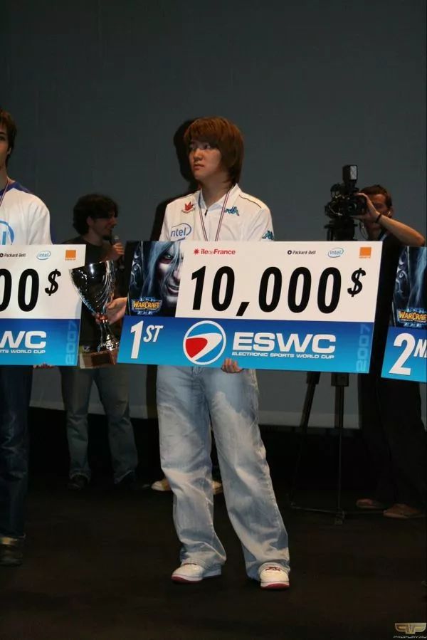 war3顶尖选手都有谁,war3职业选手能打赢几个普通人