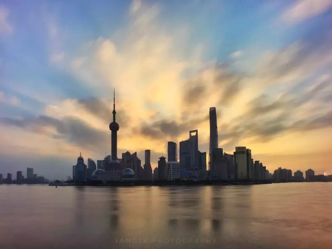 手机相机倒影怎么办,手机拍倒影照片怎么拍