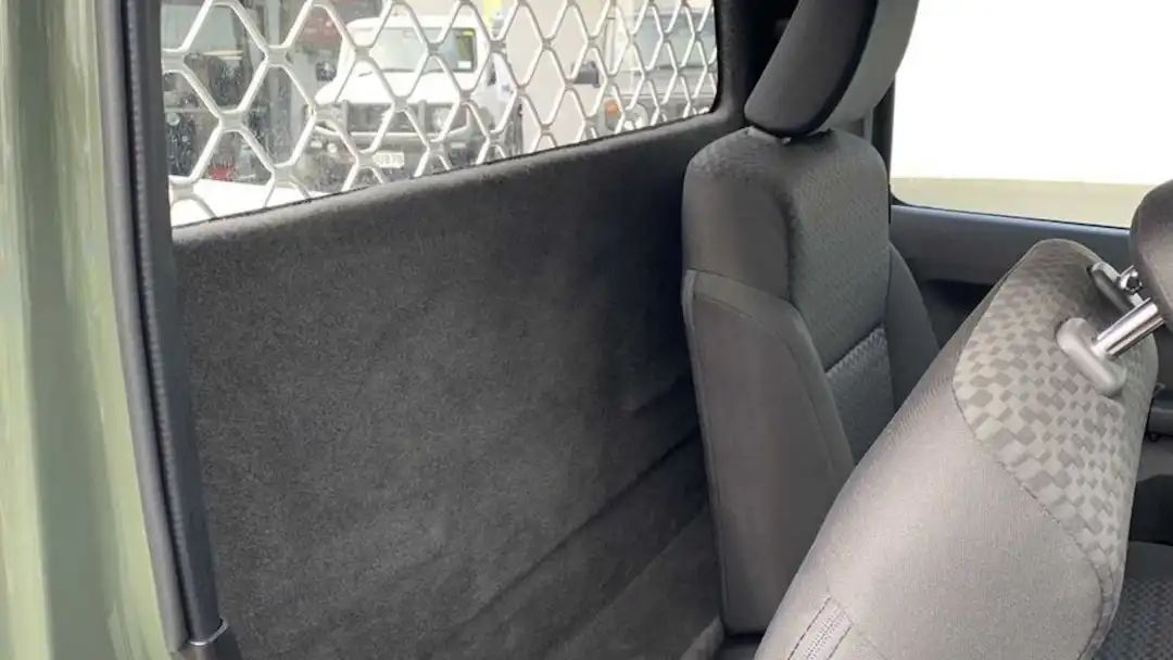 铃木吉姆尼单排,铃木吉姆尼挡位介绍