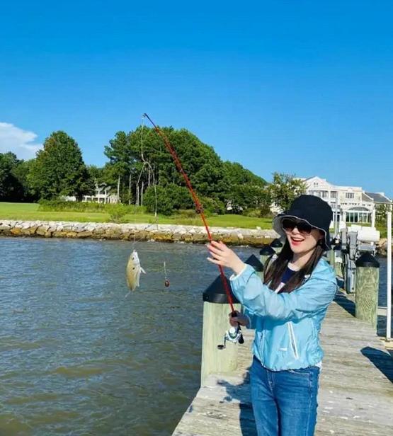 舒畅日常穿搭 (舒畅同款牛仔服配百褶裙)