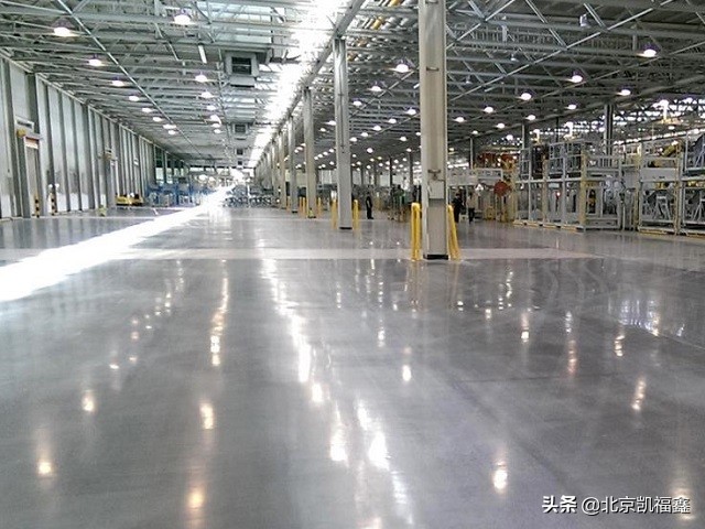 地面起砂用高强水泥怎么修复,水泥地面起砂固化处理