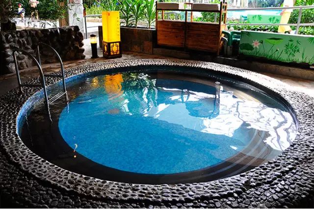 北京100元吃住泡温泉,北京哪里可以滑雪泡温泉