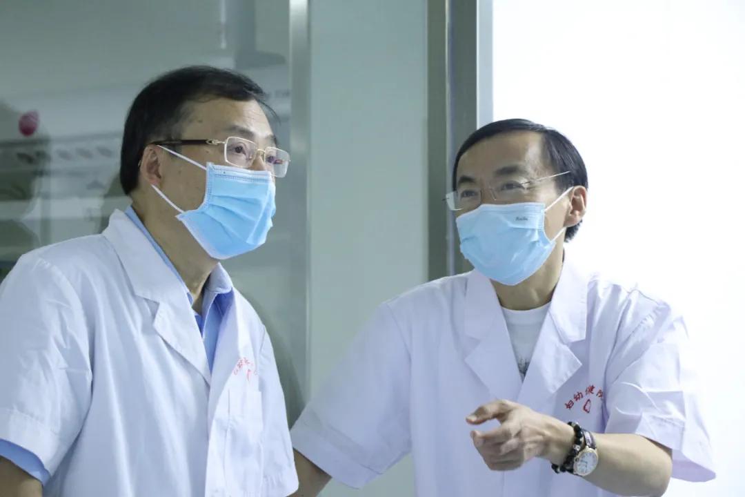 全国知名的新生儿科专家,新生儿权威专家