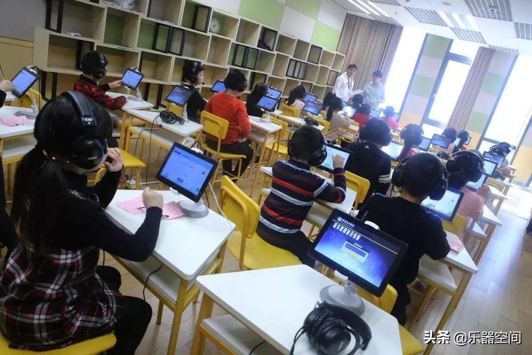 罗兰钢琴考级培训入门零基础,罗兰吉他考级培训入门零基础