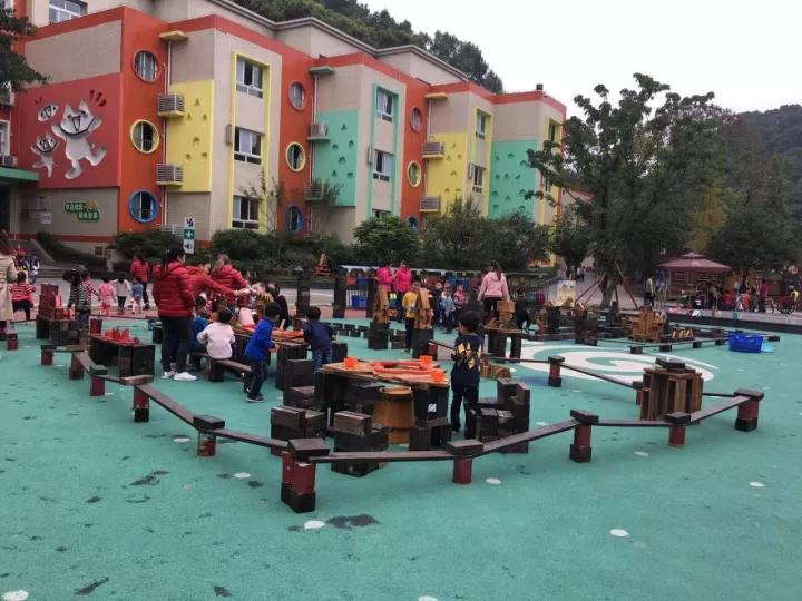 4.13重庆逐梦歌乐山上的“巴学园”探索“世界级乡村幼儿园