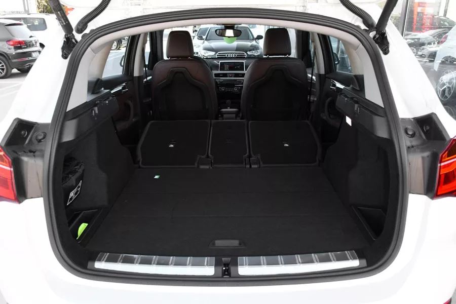 同价位的奥迪q3比宝马x1便宜多少,奥迪q3同级别车对比宝马