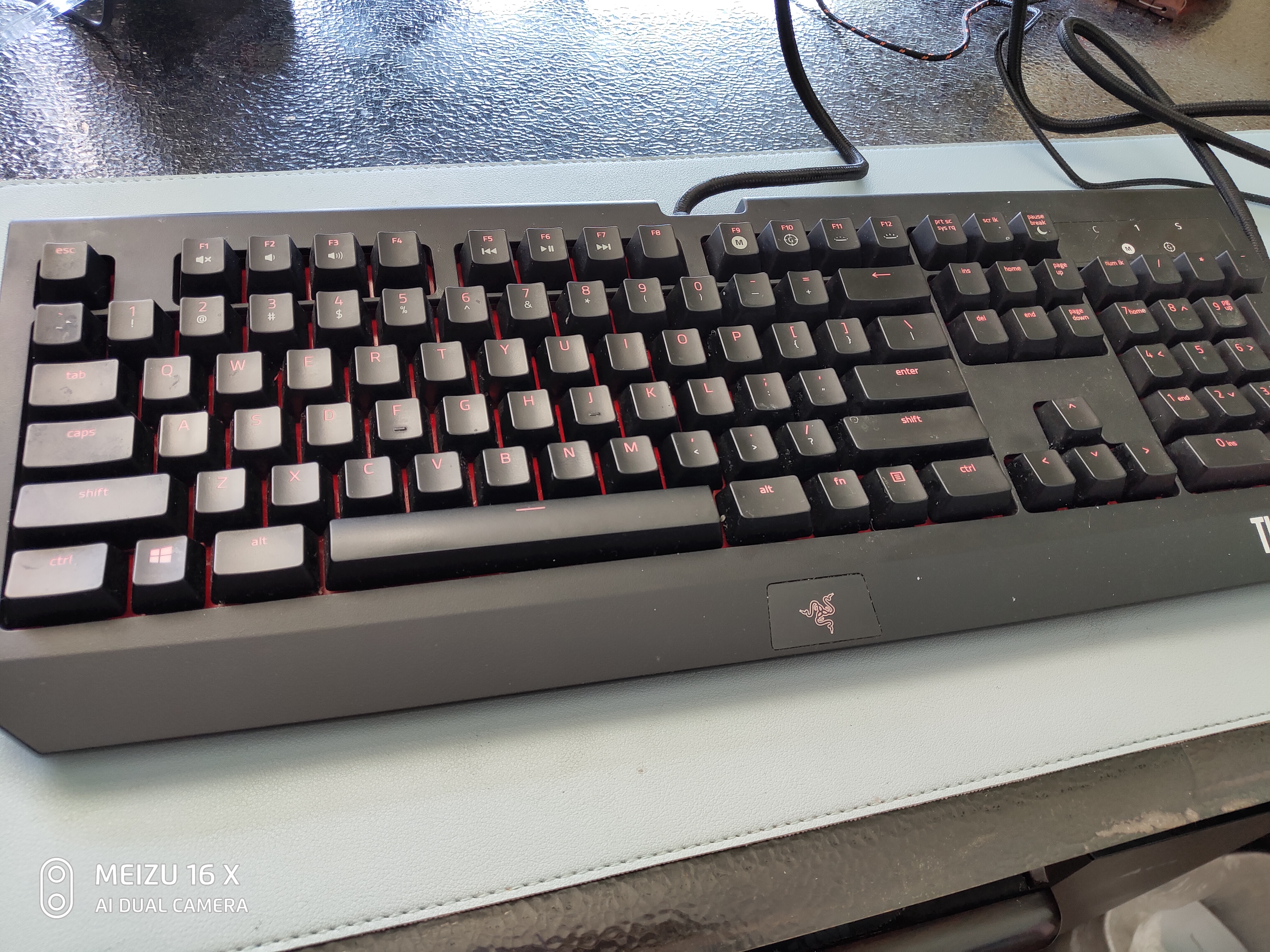 机械键盘樱桃轴与普通轴的区别,入坑机械键盘哪种轴好