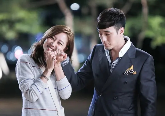 婚姻如何防止背叛对方,如果婚姻中另一半出轨怎么办