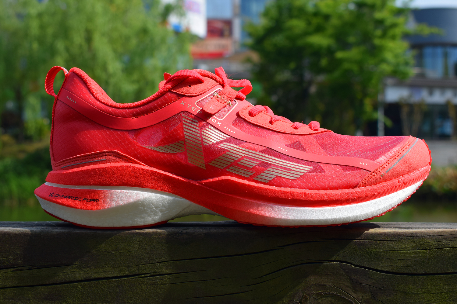 盘点最轻量的跑鞋,阿迪达斯最轻跑鞋