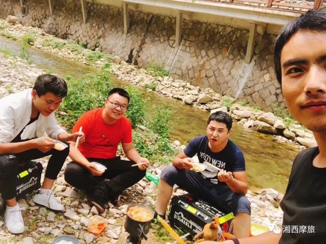 长途摩旅和结伴自驾哪个更划算,长途摩旅两人一车合适吗