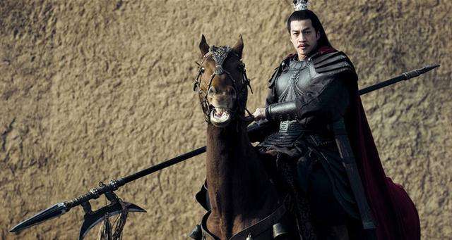 谁向曹操报告孙策有取许都之心,孙策平定江东全过程