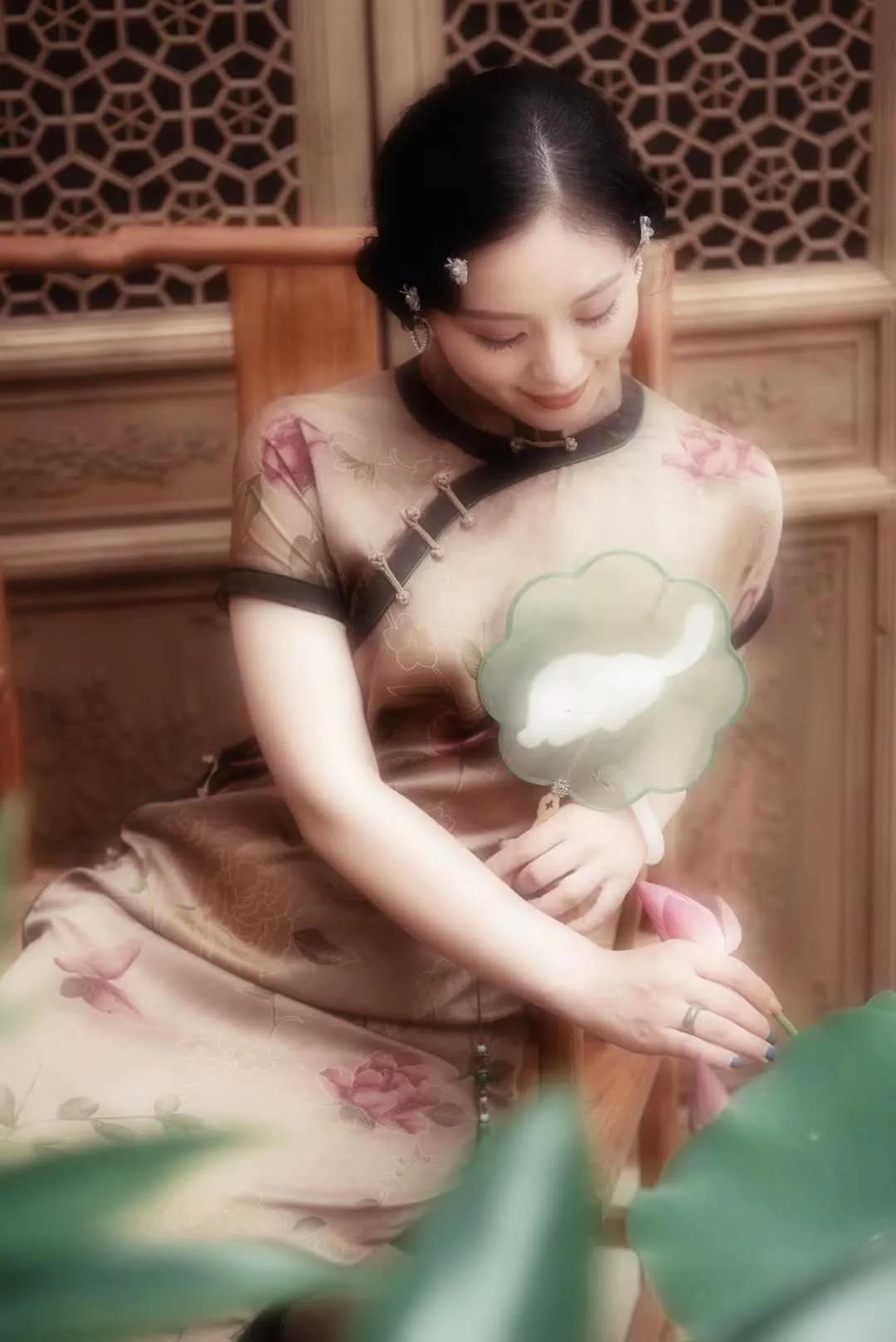 旗袍才是最有韵味的,东方旗袍美女的魅力