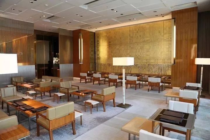 “跨界”这词是近年来不断的话题，连Dior也要开始卖咖啡了？