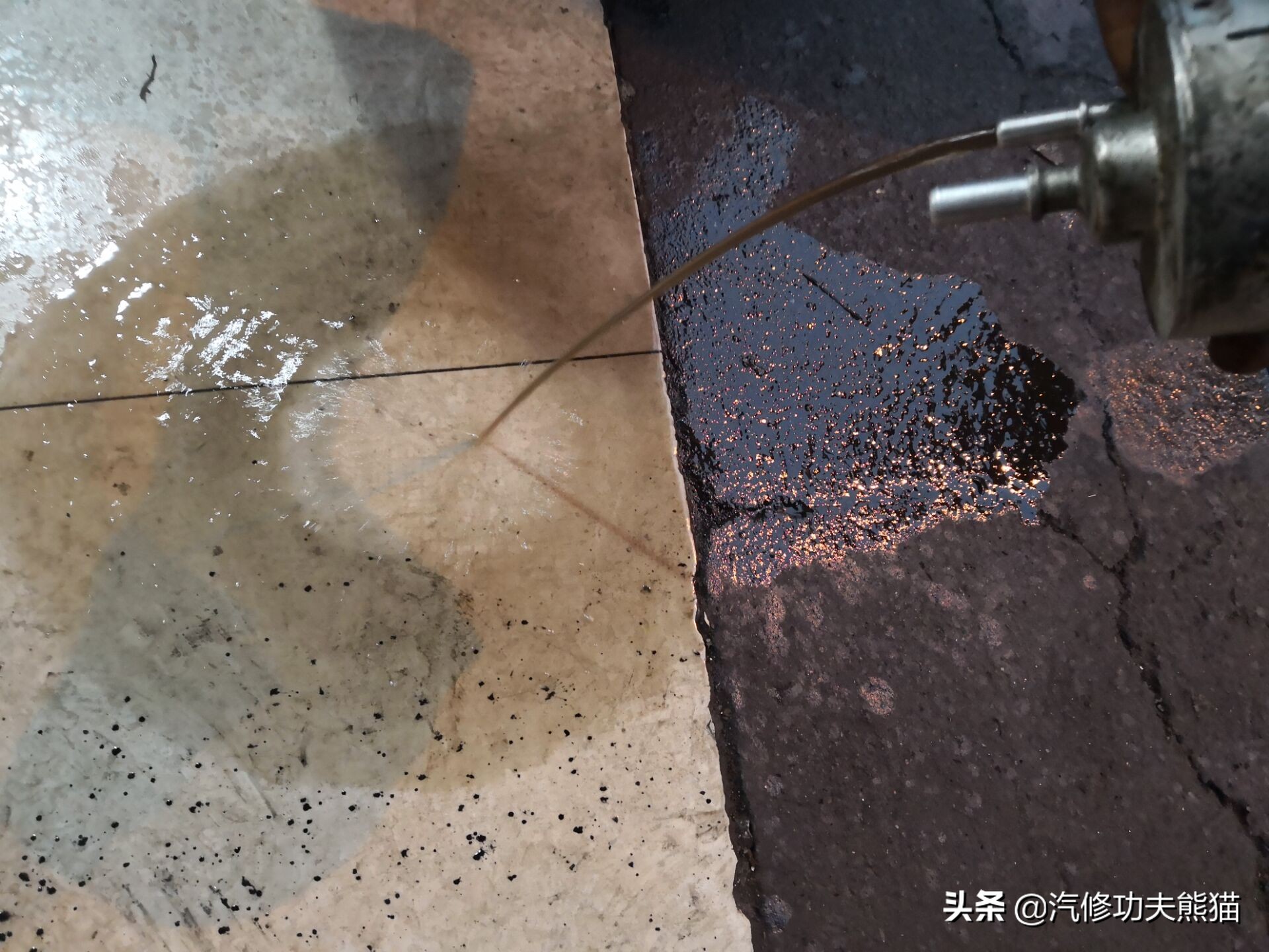 10年奥迪a6l2.0t烧机油维修,奥迪a6l2.0t烧机油吗