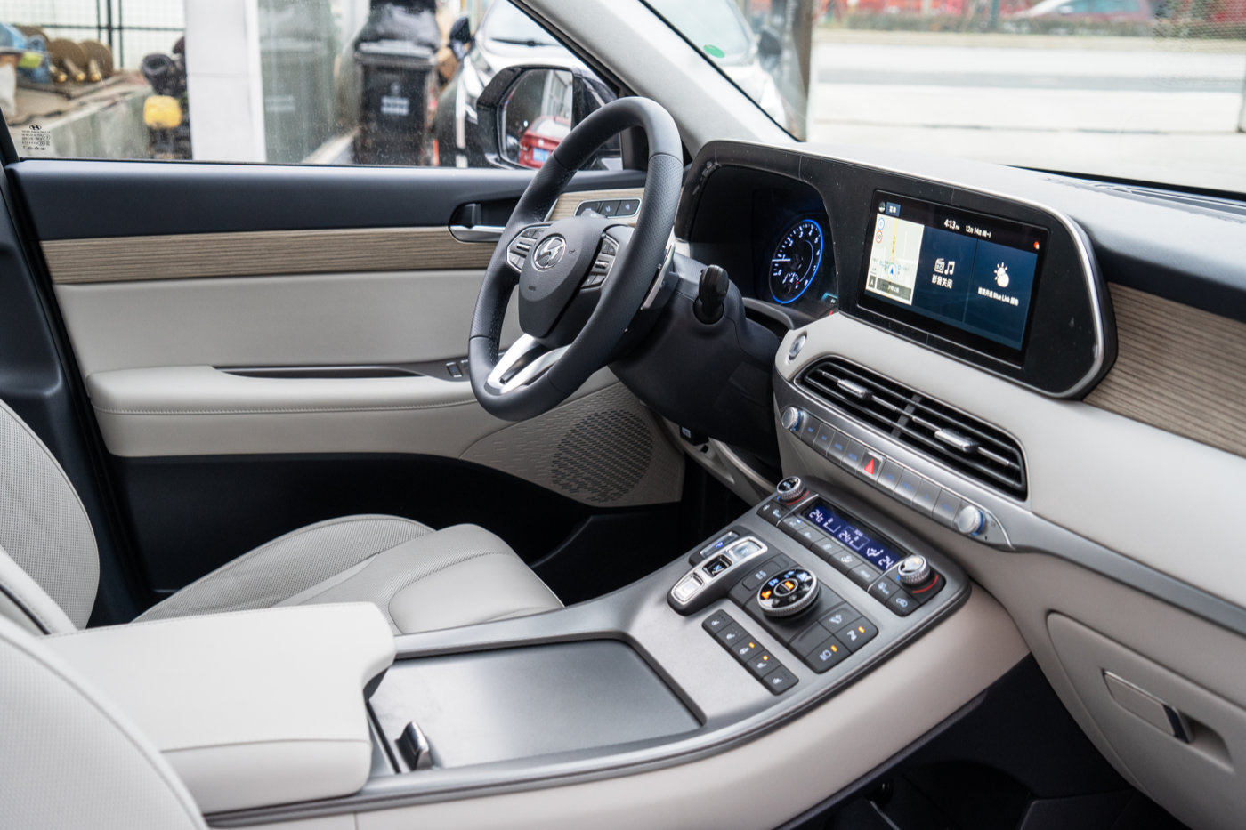 现代帕里斯帝黑武士试驾,2022现代豪车帕里斯帝试驾视频