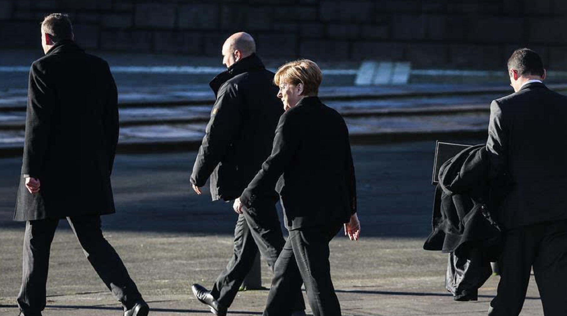 从战俘到总理，积极促进中德建交，“欧洲基辛格”施密特传奇人生