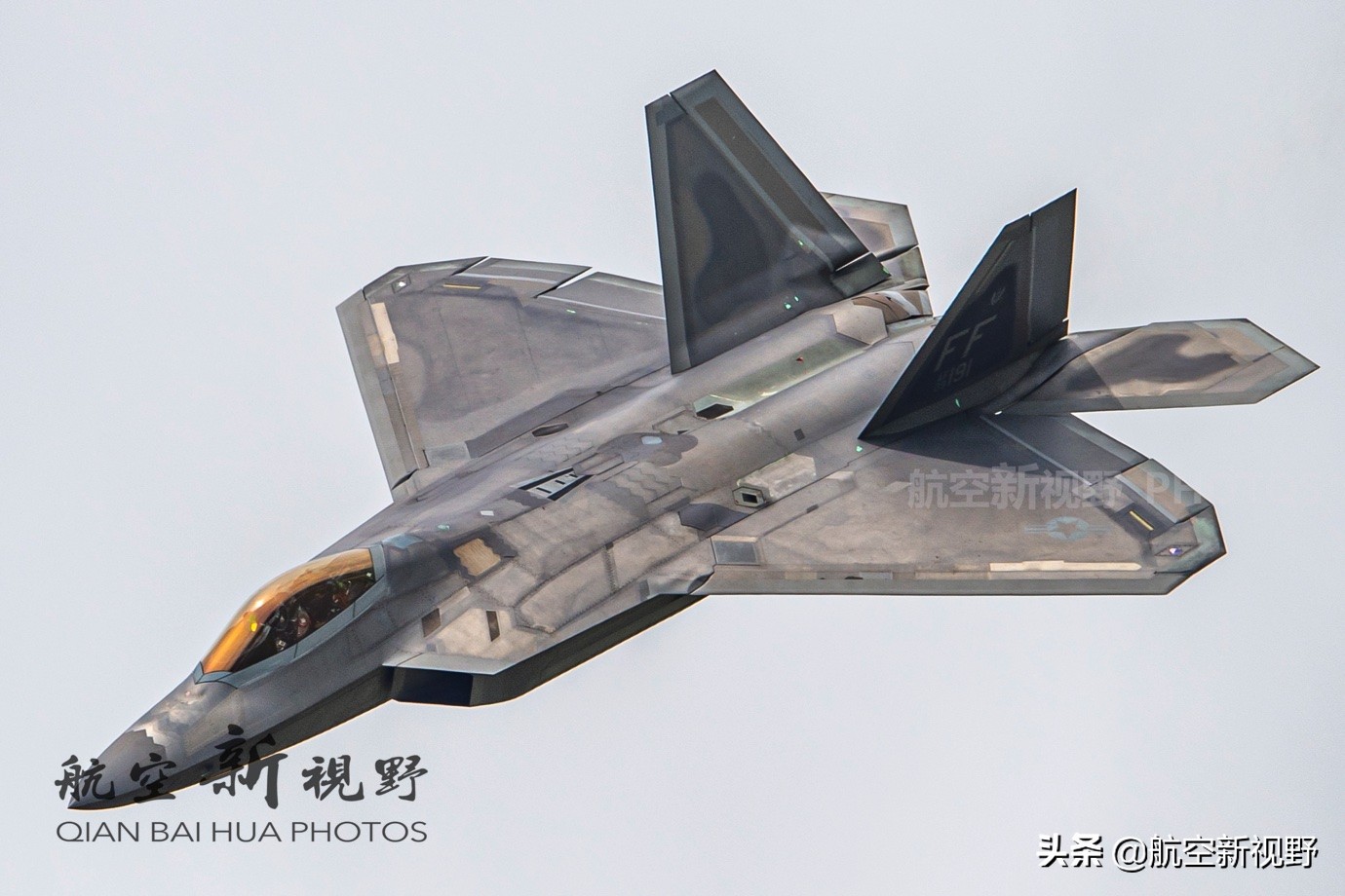 F-22隐形战机高清组图,第一款美制四代机,服役15年依旧帅气逼人