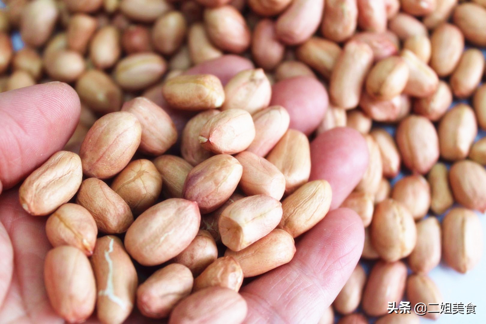 如何保存花生又香又脆,怎样保存新鲜花生最好方法