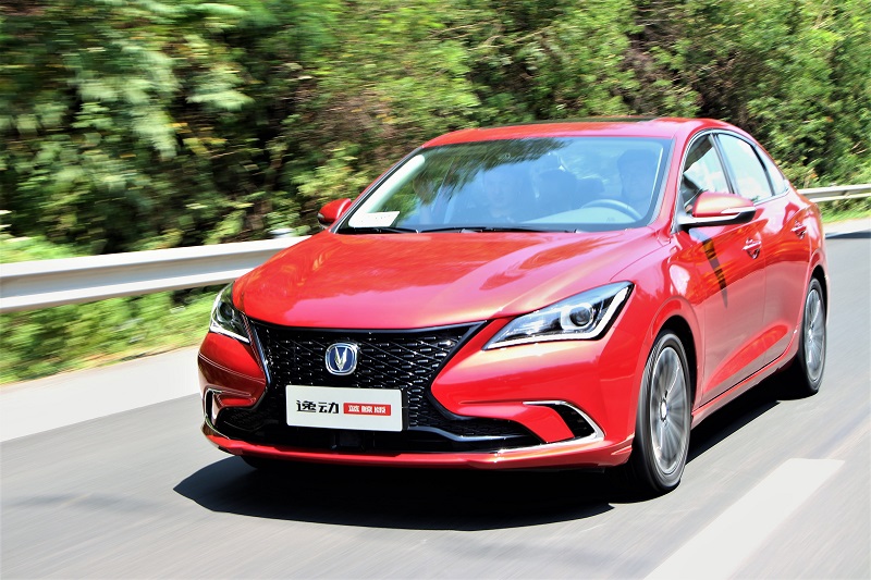 长安逸动选1.6l还是1.4t的,长安逸动蓝鲸有哪些优点和劣势