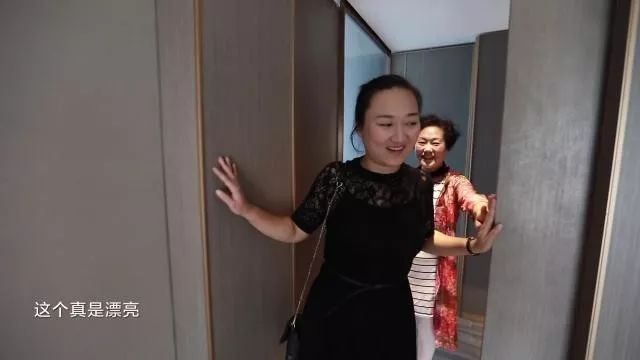 大师设计的湖景房,设计师设计两百平别墅