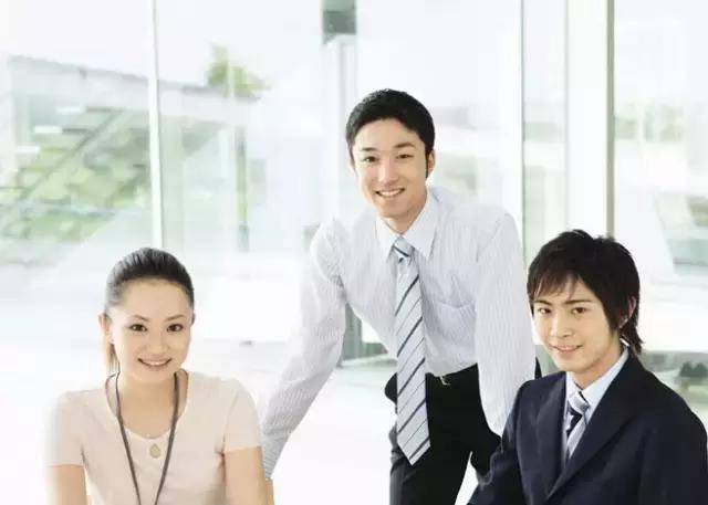 公务员面试考官有标准答案吗,公务员面试考官现实表现