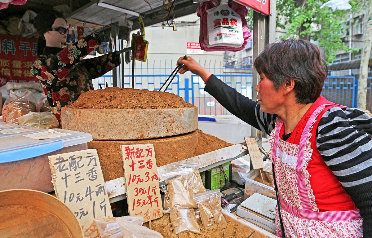 十三香与十三香饺子馅料的区别,十三香可以用来调饺子馅吗