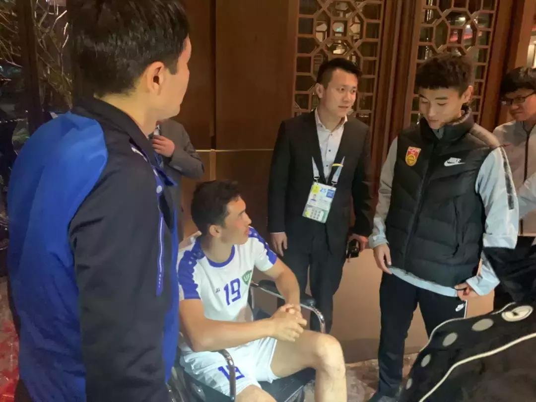 韦世豪与对手发生冲突,韦世豪被弃用引发众怒