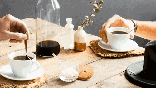 18个月！这杯中国咖啡杀到星巴克家门口敲钟