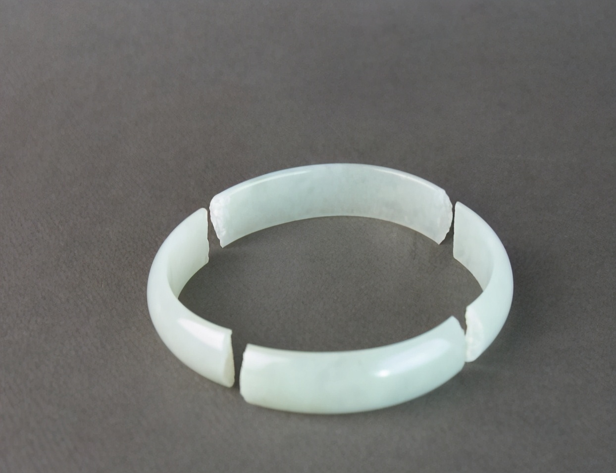 黄金珠宝修理价格表,珠宝修理有前途吗