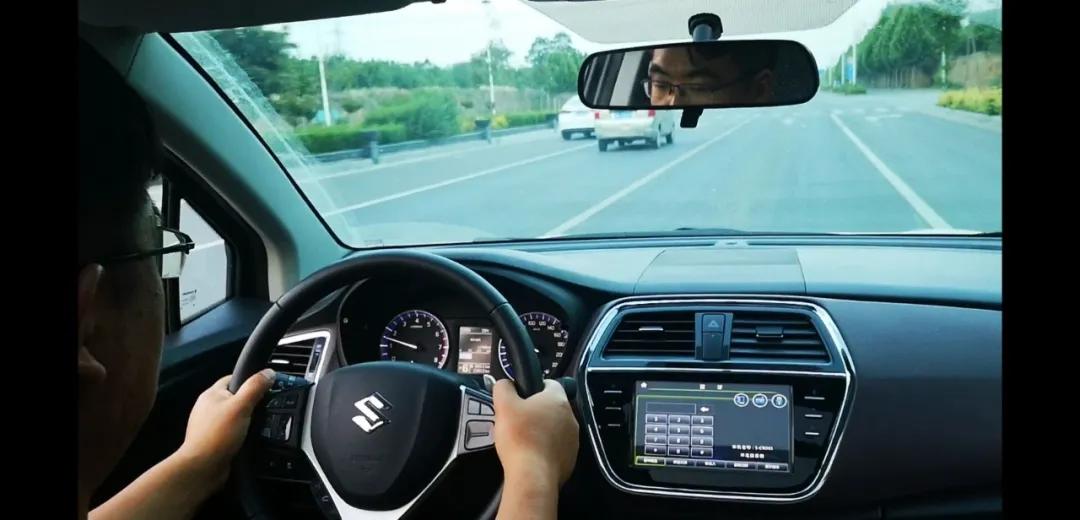 长安铃木骁途哪款性价比高,铃木骁途1.4四驱二手车多少钱17年