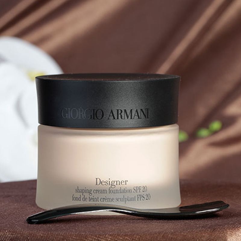 痘肌粉底液养肤,油痘肌适合养肤粉底还是滋润粉底