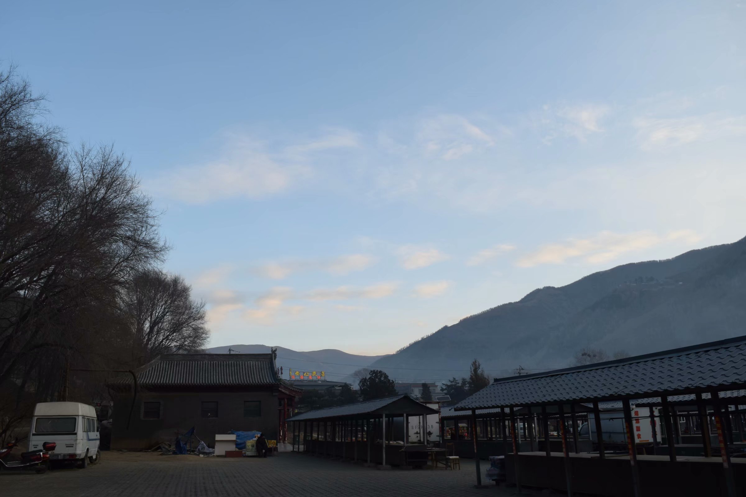 朝拜佛教圣地丨五台山有感